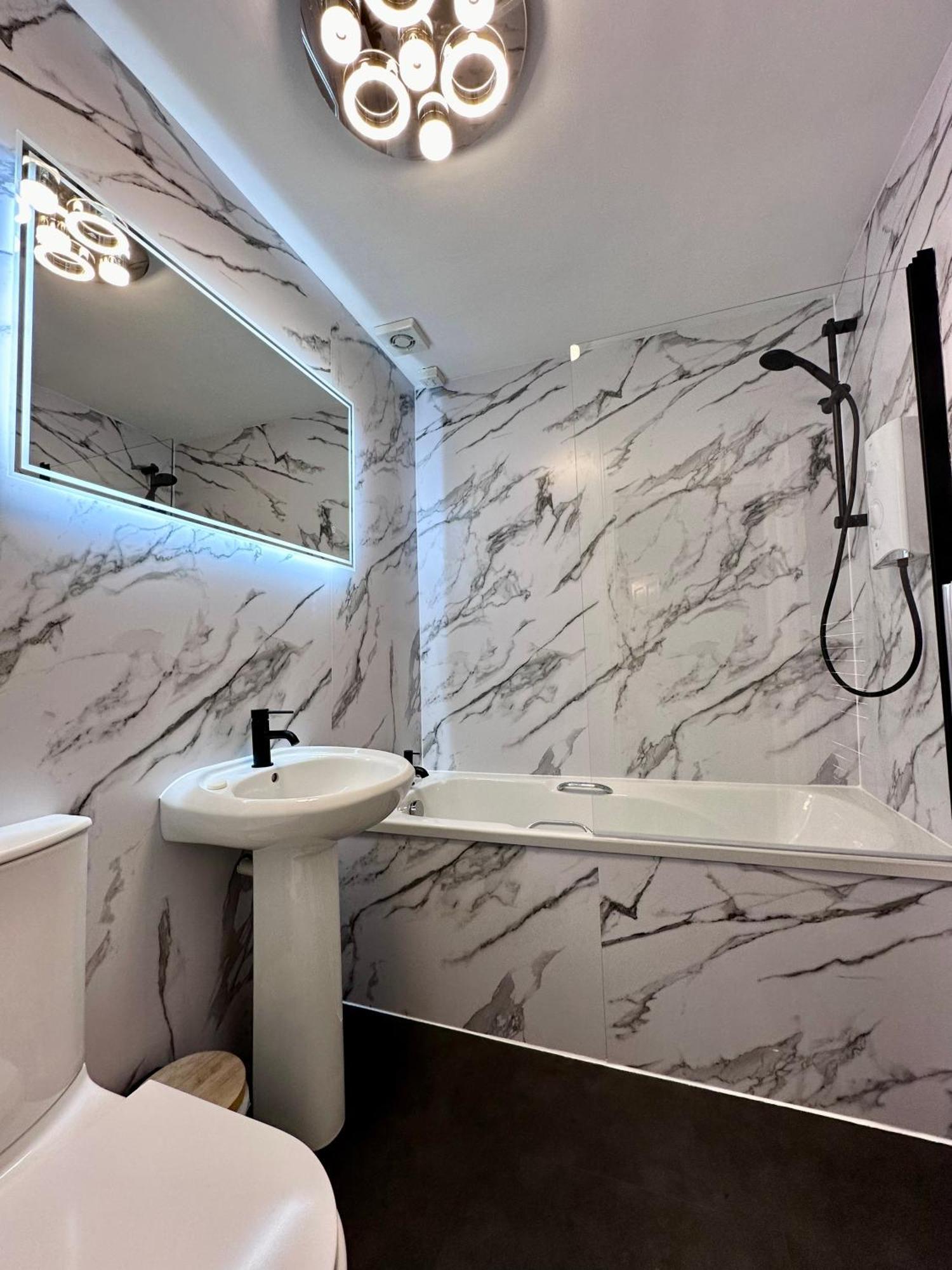 Rose Street'S Hidden Treasure- 2Bed Newly Refurbished Apt Edinburgh Exterior photo